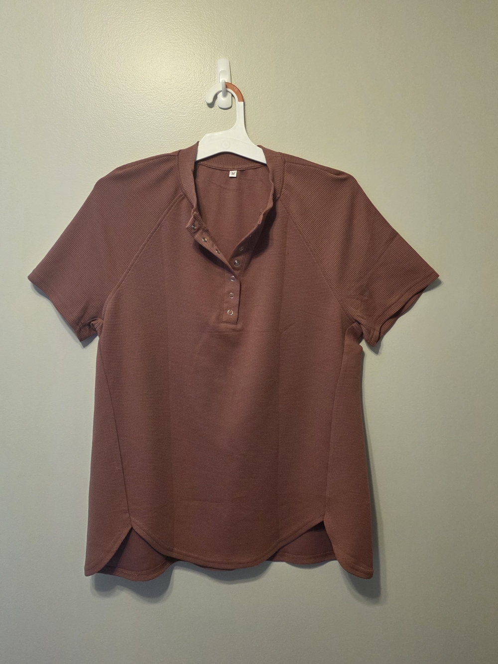 Women’s Short Sleeve Henley Top in Dusty Rose